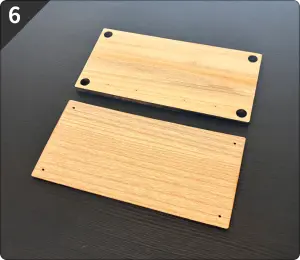 ➋中面、➌背面の板をカット