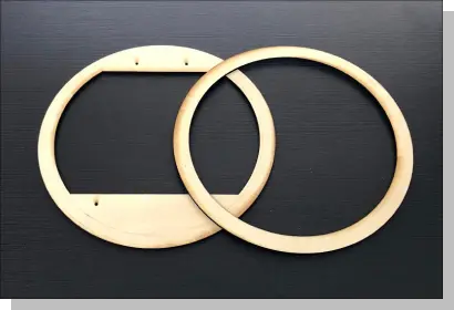 円形のウォールシェルフの前面、背面のスケッチ画像